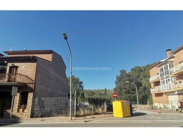 Terreno residenziale in vendita a Paseo Vitamènia 35