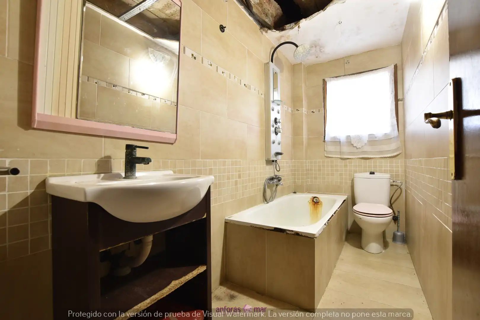 Bathroom of Flat for sale in El Vendrell  with Balcony