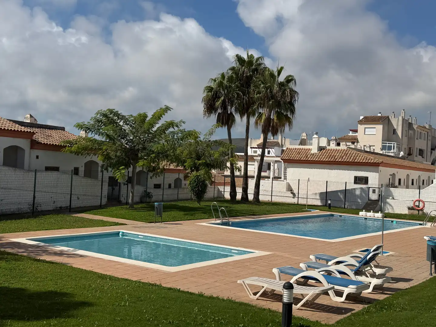 Maison mitoyenne avec piscine à vendre à Calle Utopía 7