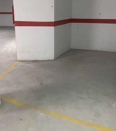Foto 2 de Garaje de alquiler en Calle San Juan Nepomuceno, 3, La Zubia Ciudad, La Zubia