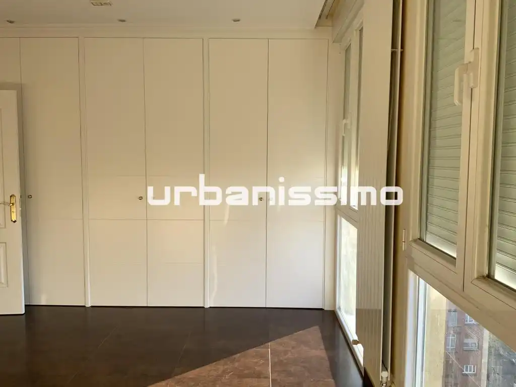 Außenansicht von Wohnung zur Miete in Madrid mit Klimaanlage und Heizung