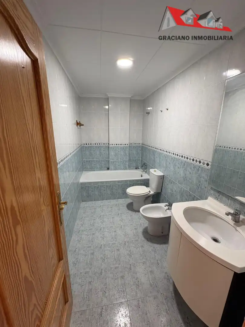 Bathroom of Houses for sale in Albacete  with Heating and Furnished