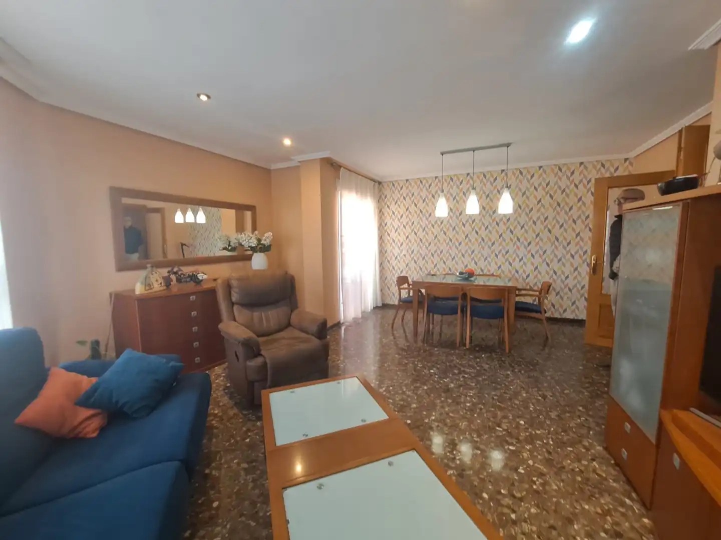 Sala de estar de Piso en venta en Castellón de la Plana / Castelló de la Plana con Aire acondicionado, Calefacción y Trastero