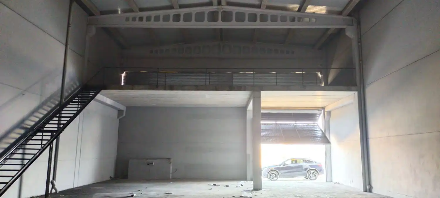 Industrial building for sale in La Paz