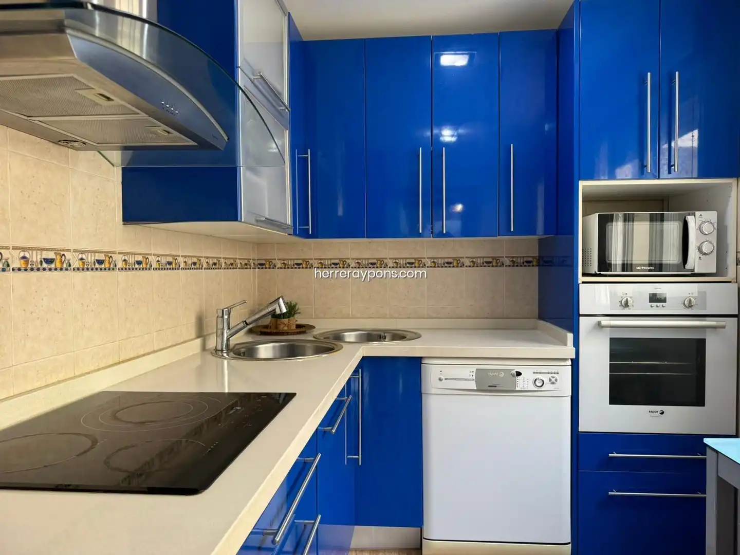 Kitchen of Flat for sale in Murcia  with Air Conditioner and Storage room