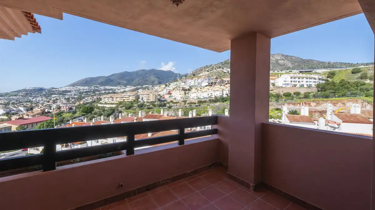 Terraza de Ático en venta en Benalmádena con Aire acondicionado, Trastero y Alarma