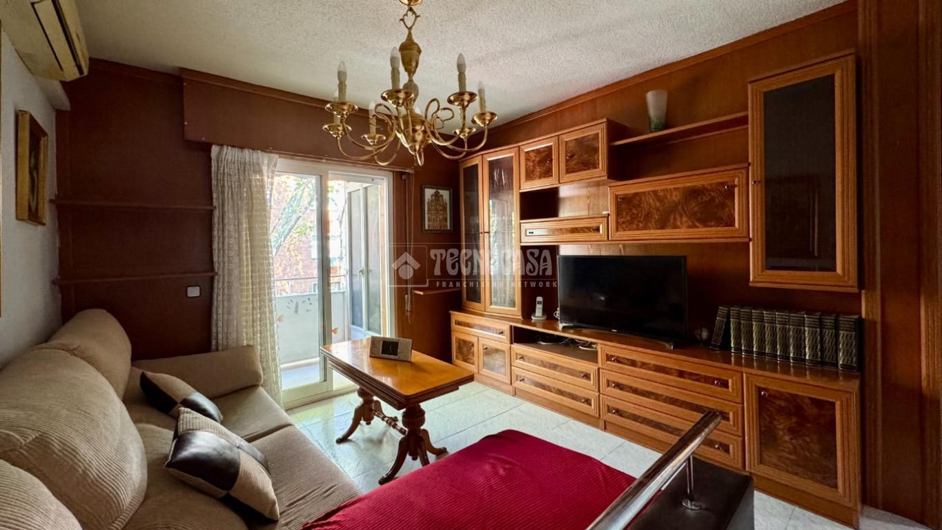 Living room of Flat for sale in  Madrid Capital  with Air Conditioner and Terrace