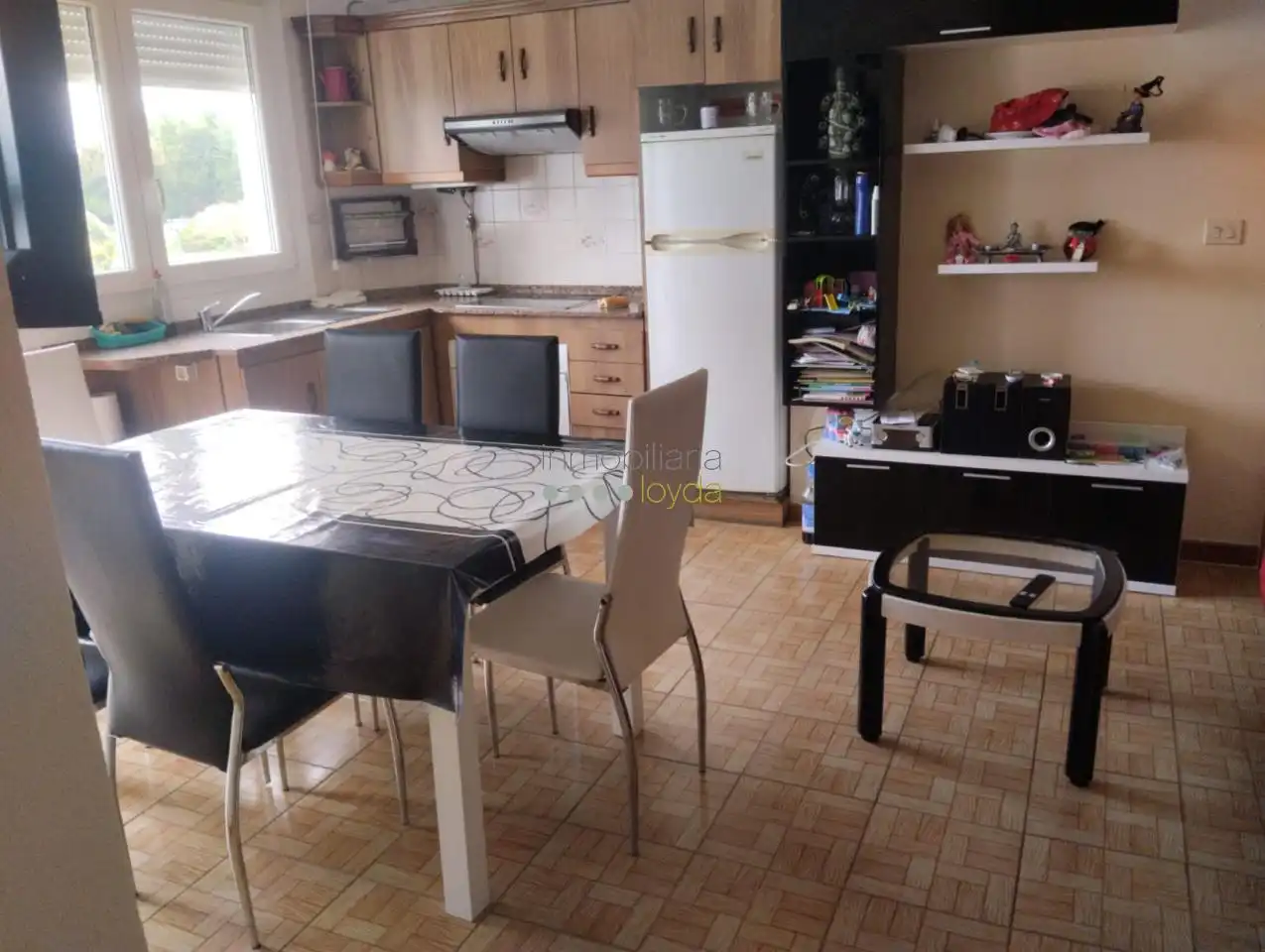 Cocina de Piso de alquiler en Cangas  con Calefacción, Terraza y Trastero