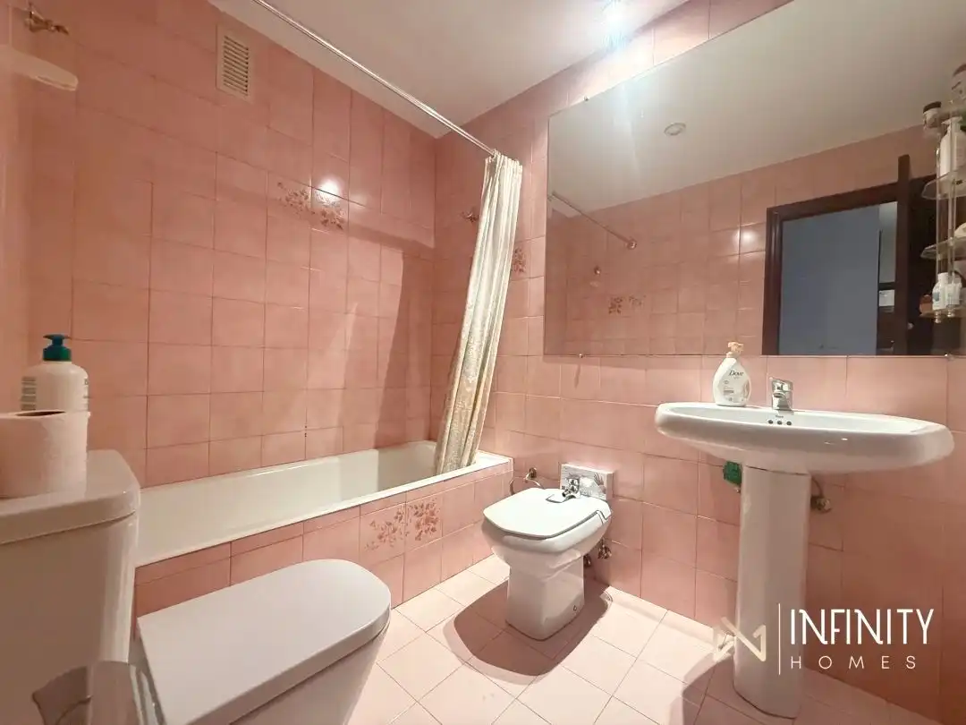 Flat for sale in Cosme Echevarrieta Kalea, Abandoibarra - Guggenheim
