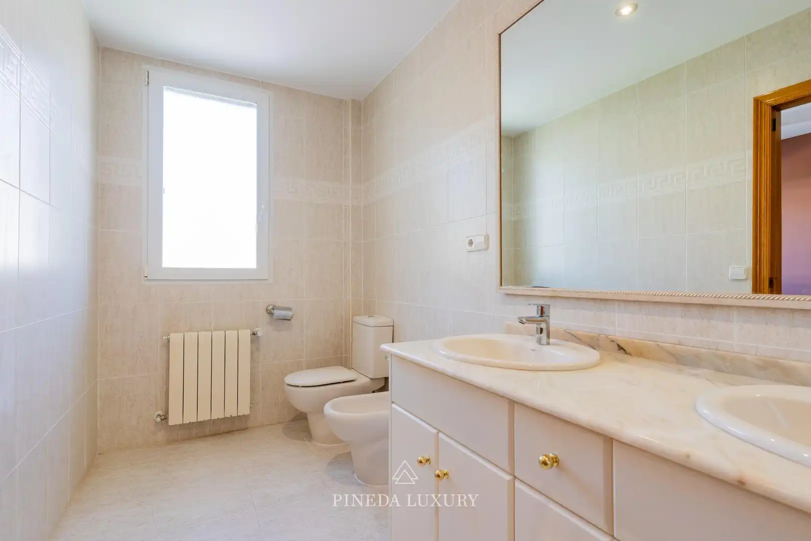 Baño de Casa o chalet de alquiler en Puçol con Calefacción, Jardín privado y Terraza
