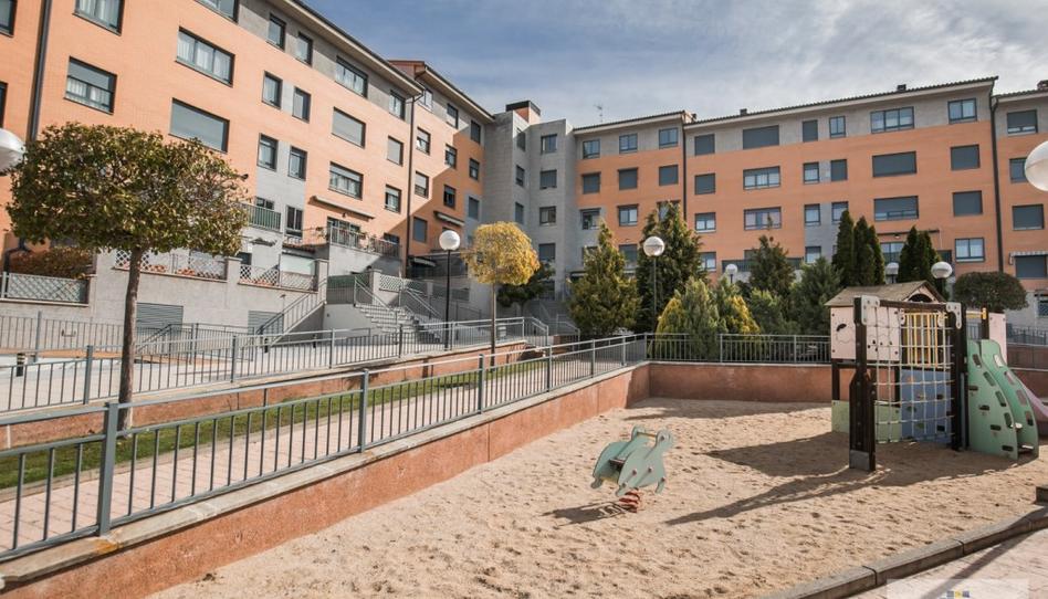 Photo 1 of Flat for sale in Calle Campo Azalvaro, 6, Hervencias Altas - El Pinar, Ávila