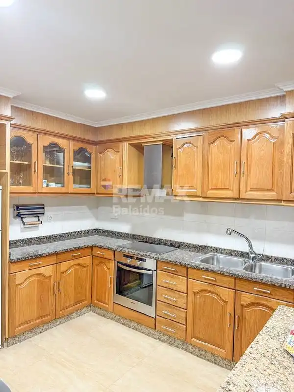 Cocina de Piso en venta en Vilagarcía de Arousa con Calefacción, Parquet y Terraza