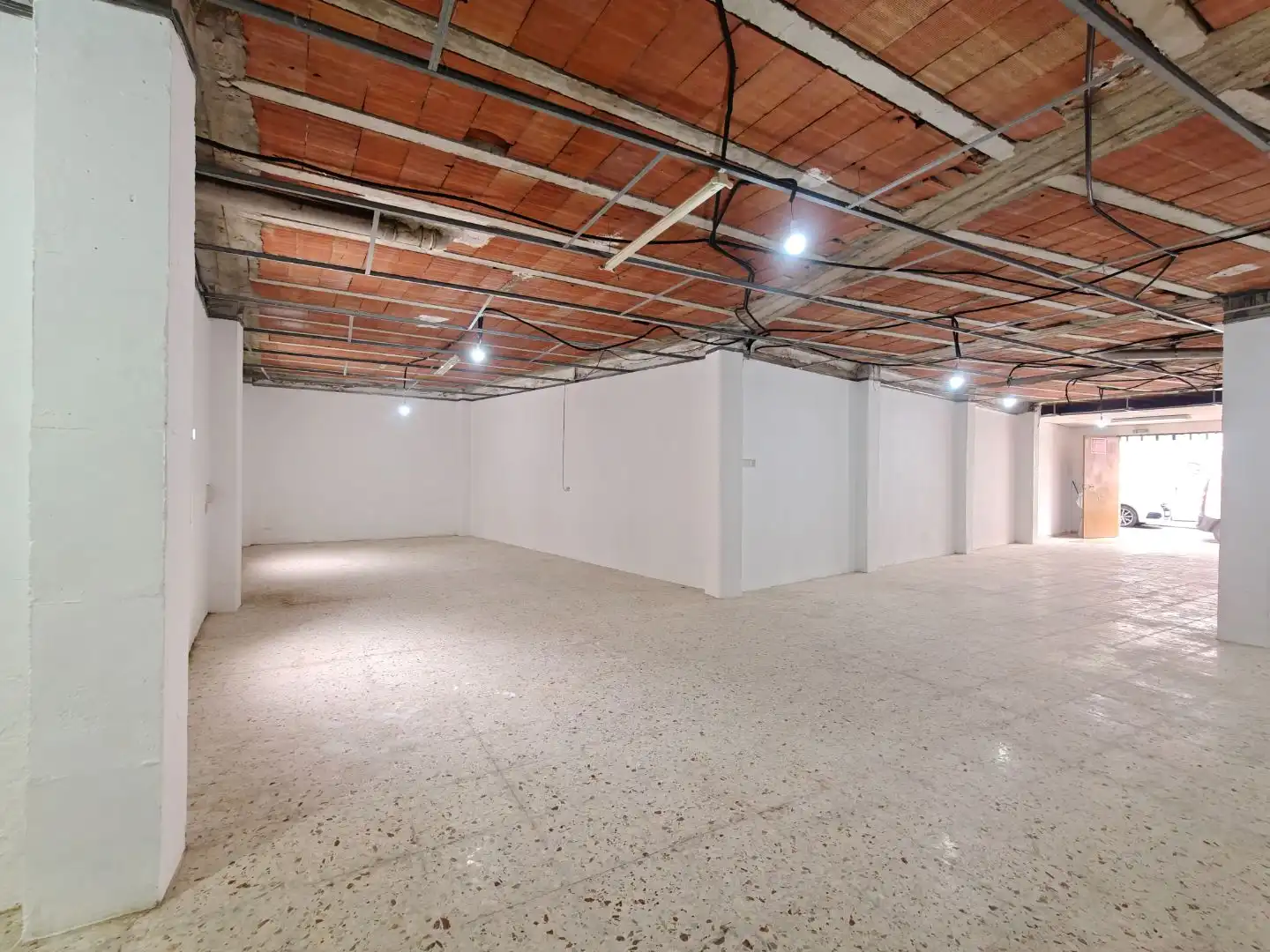Commercial properties for sale in Montoro