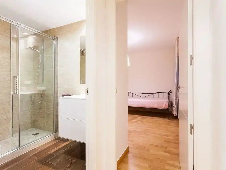 Bedroom of Flat for share in Arona