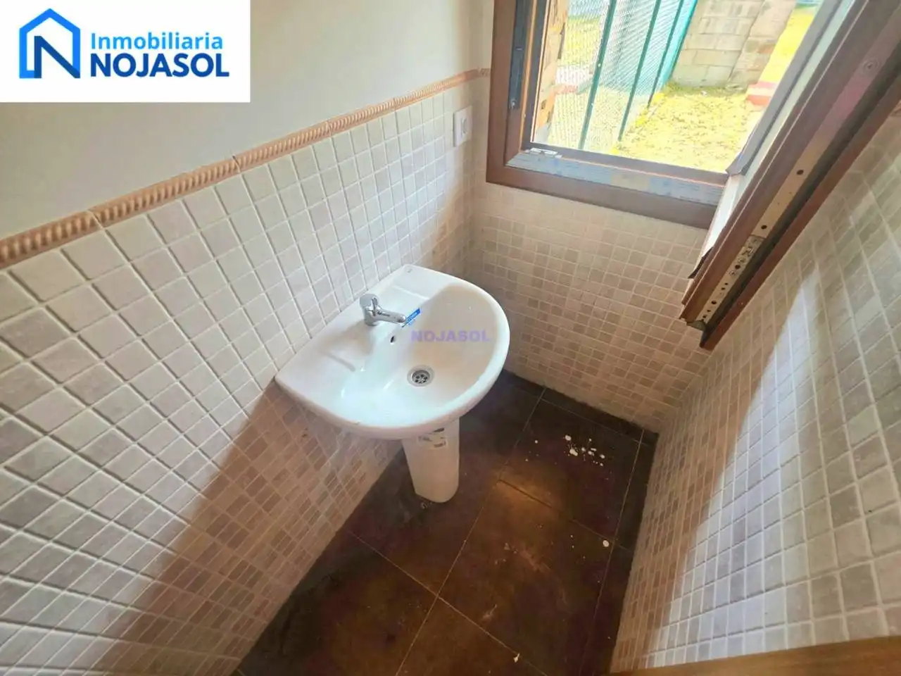 Baño de Casa adosada en venta en Ruesga con Calefacción y Jardín privado