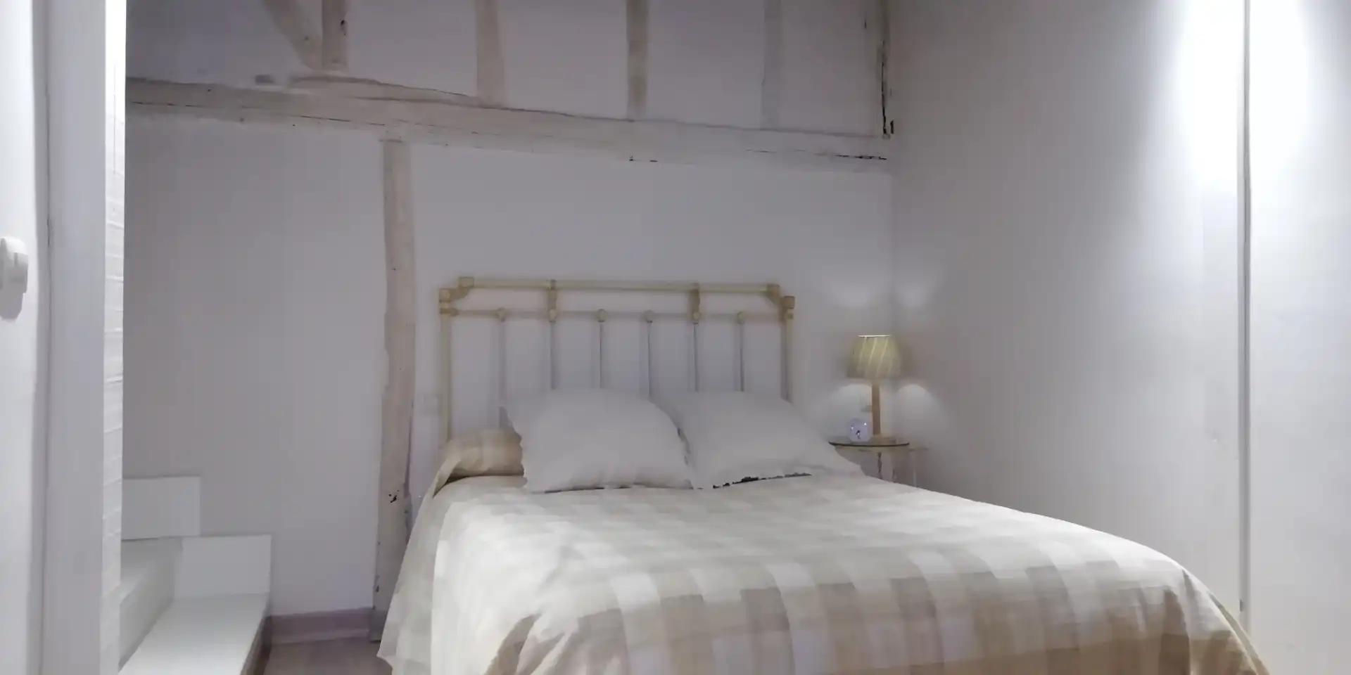 Schlafzimmer von Country house zum Verkauf in Candelario mit Heizung, Terrasse und Möbliert