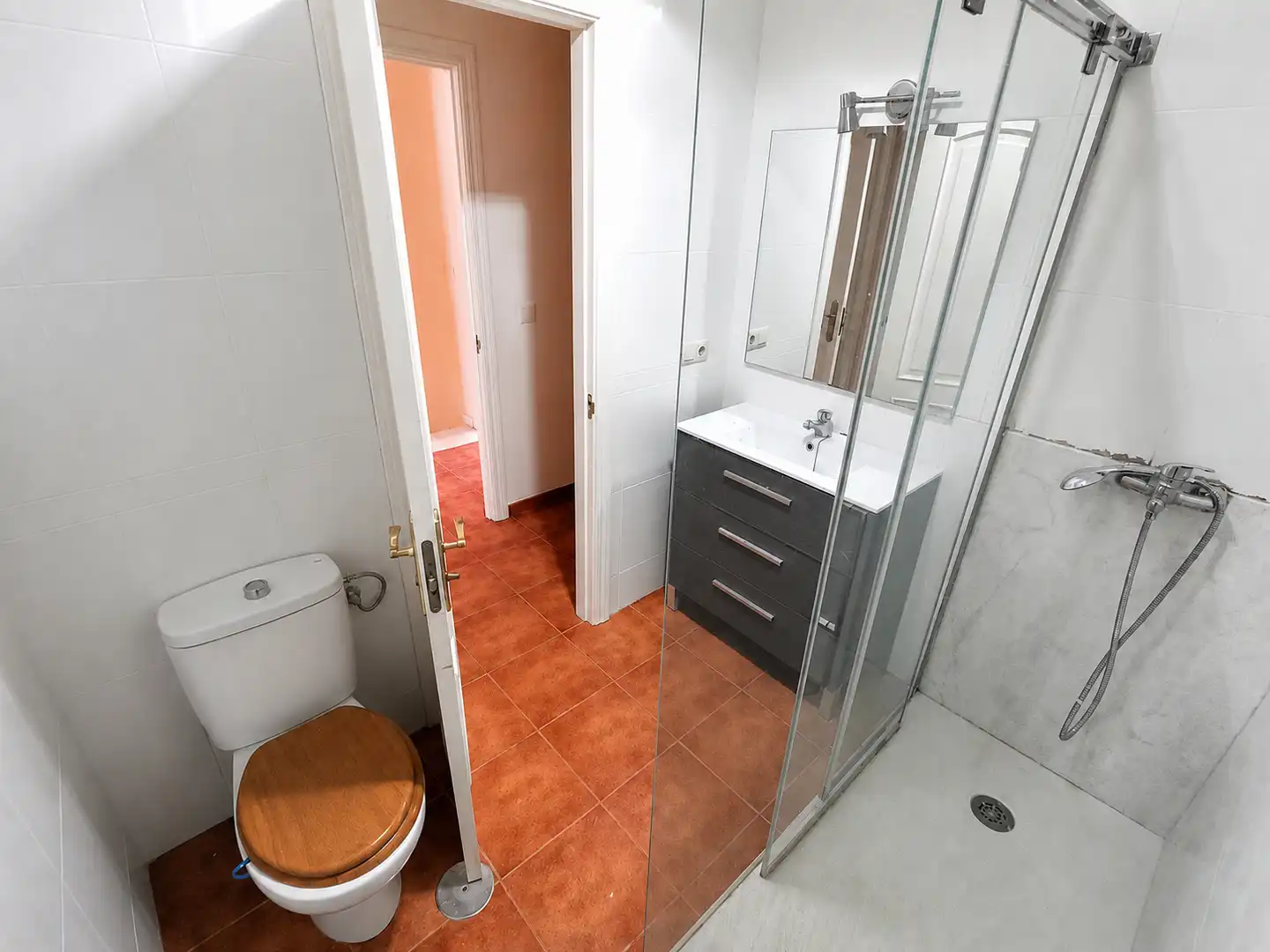 Baño de Casa adosada en venta en La Carlota con Aire acondicionado, Calefacción y Horno