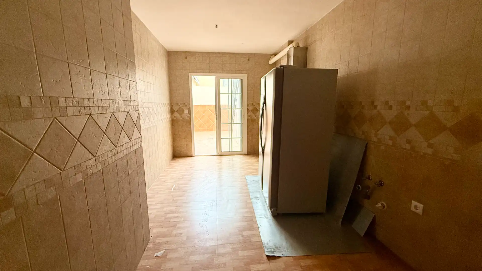 Cuina de Casa o xalet en venda en Roquetas de Mar amb Terrassa
