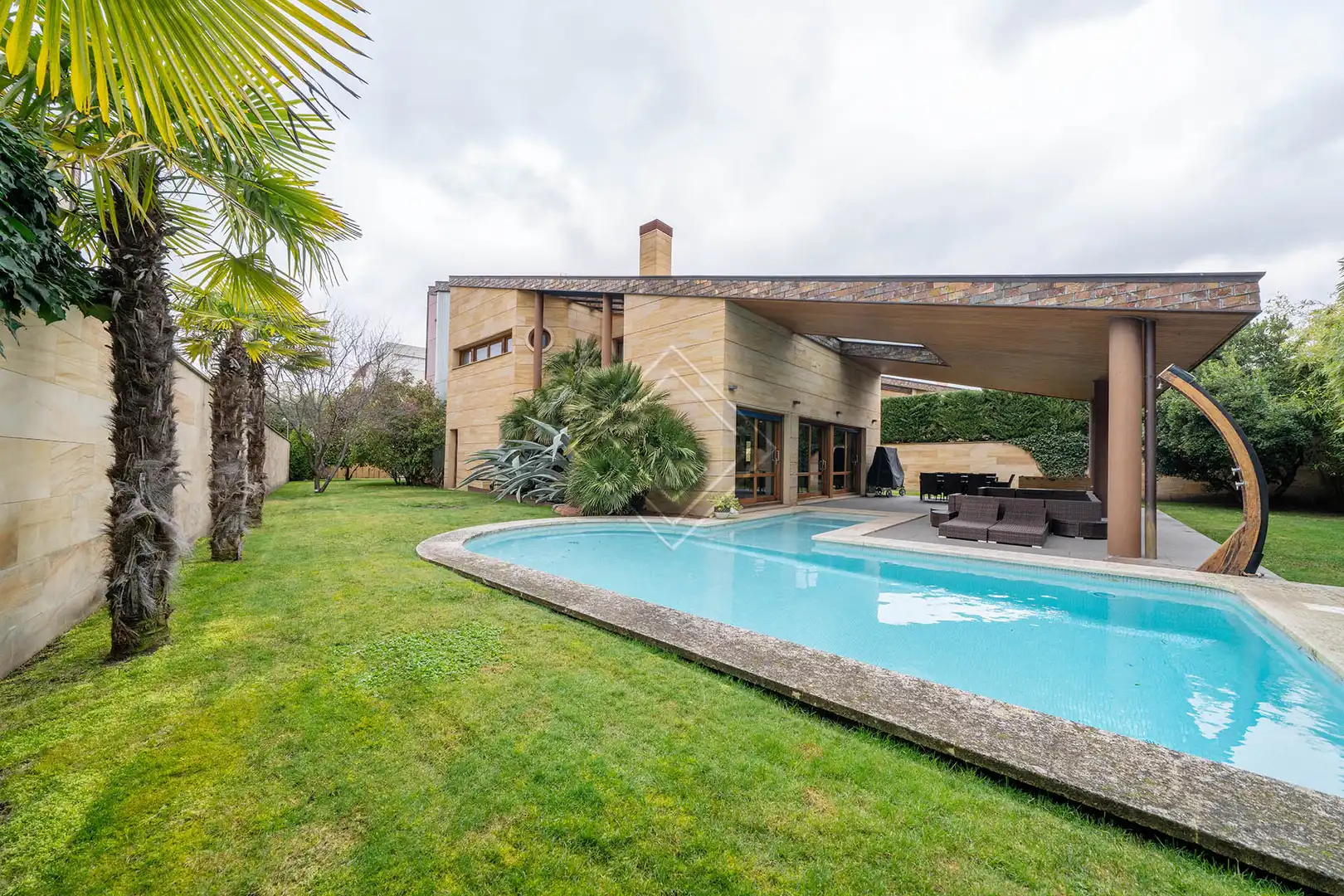 Jardín de Casa o chalet en venta en Madrid con Aire acondicionado, Jardín privado y Terraza