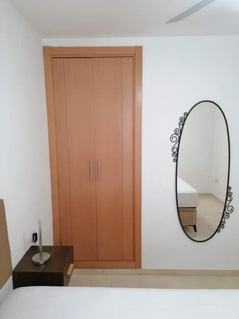 Dormitori de Apartament de lloguer en Málaga amb Aire condicionat, Calefacció i Terrassa