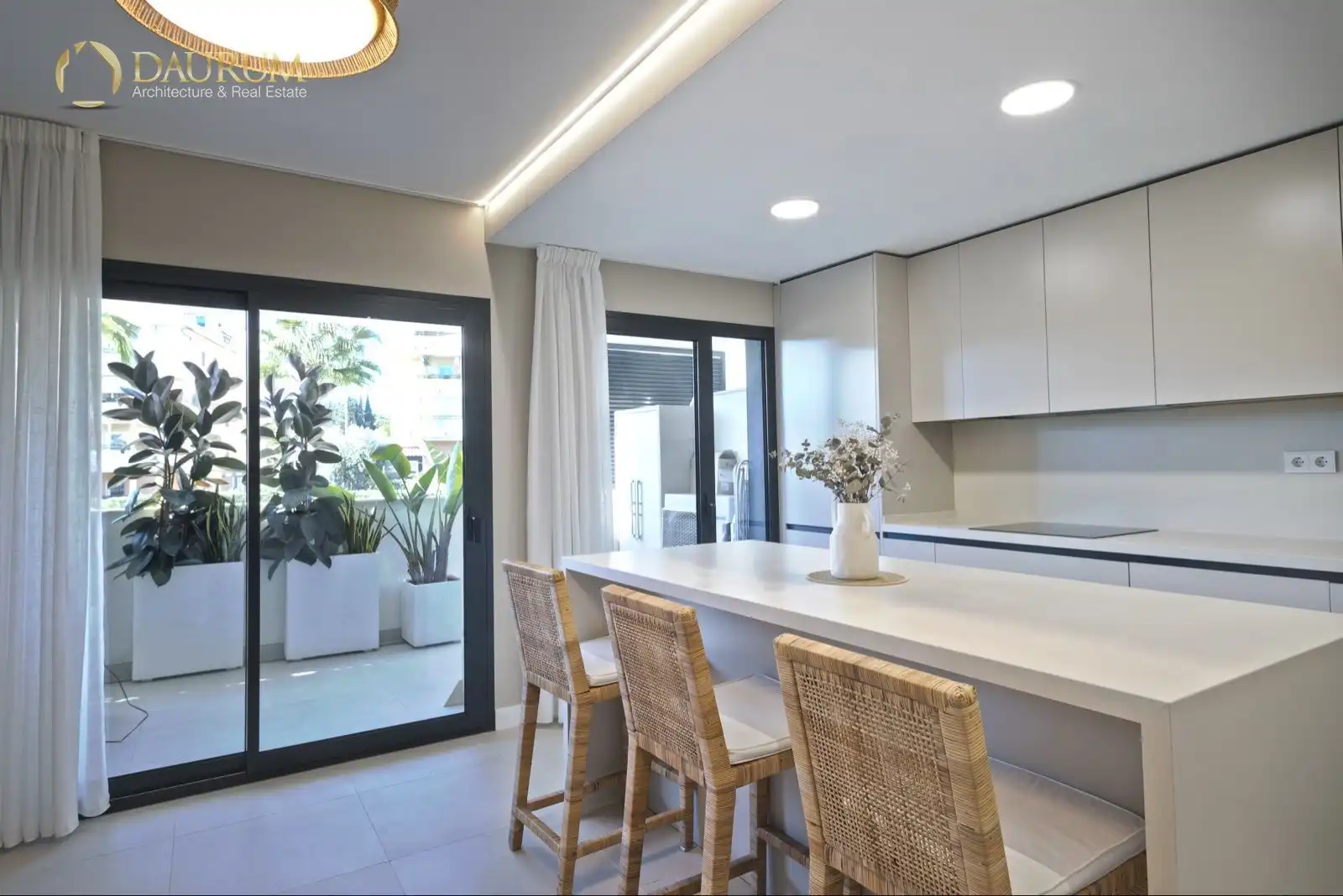 Flat with pool for sale in JUAN GOROSTIDI, imagen 8