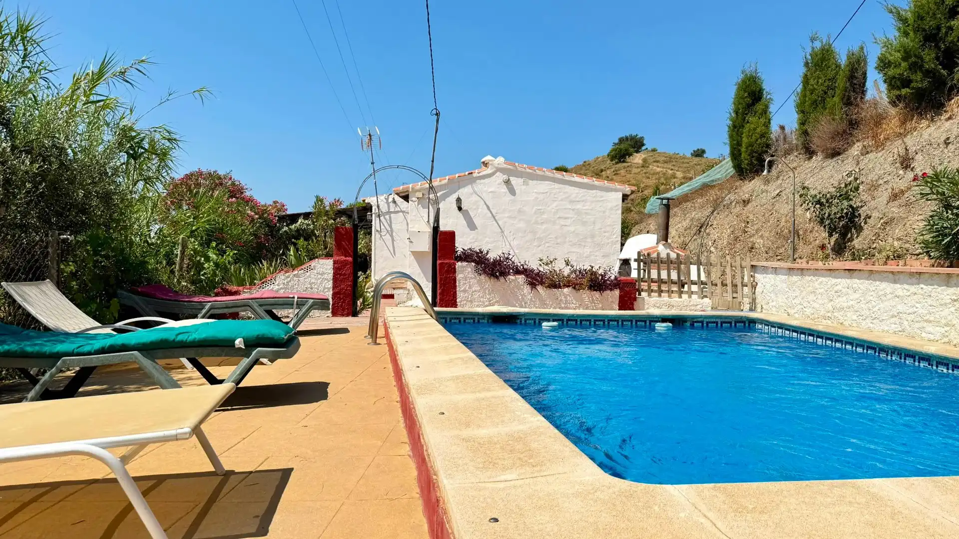 Piscina de Casa o xalet en venda en Sedella amb Aire condicionat, Jardí privat i Terrassa