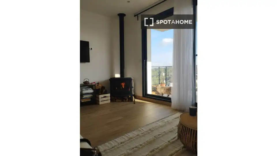 Bedroom of Flat for share in Rubí  with Air Conditioner, Heating and Furnished