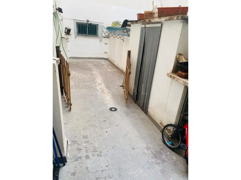 Flat for sale in Valencia  with Air Conditioner and Terrace