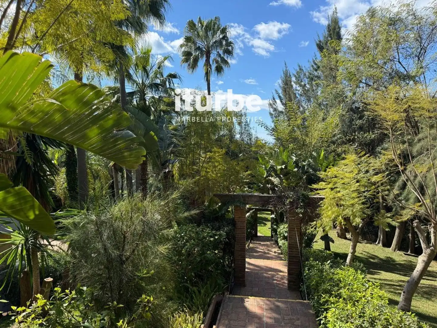 Pis amb piscina en venda a Elviria - Cabopino, imagen 31