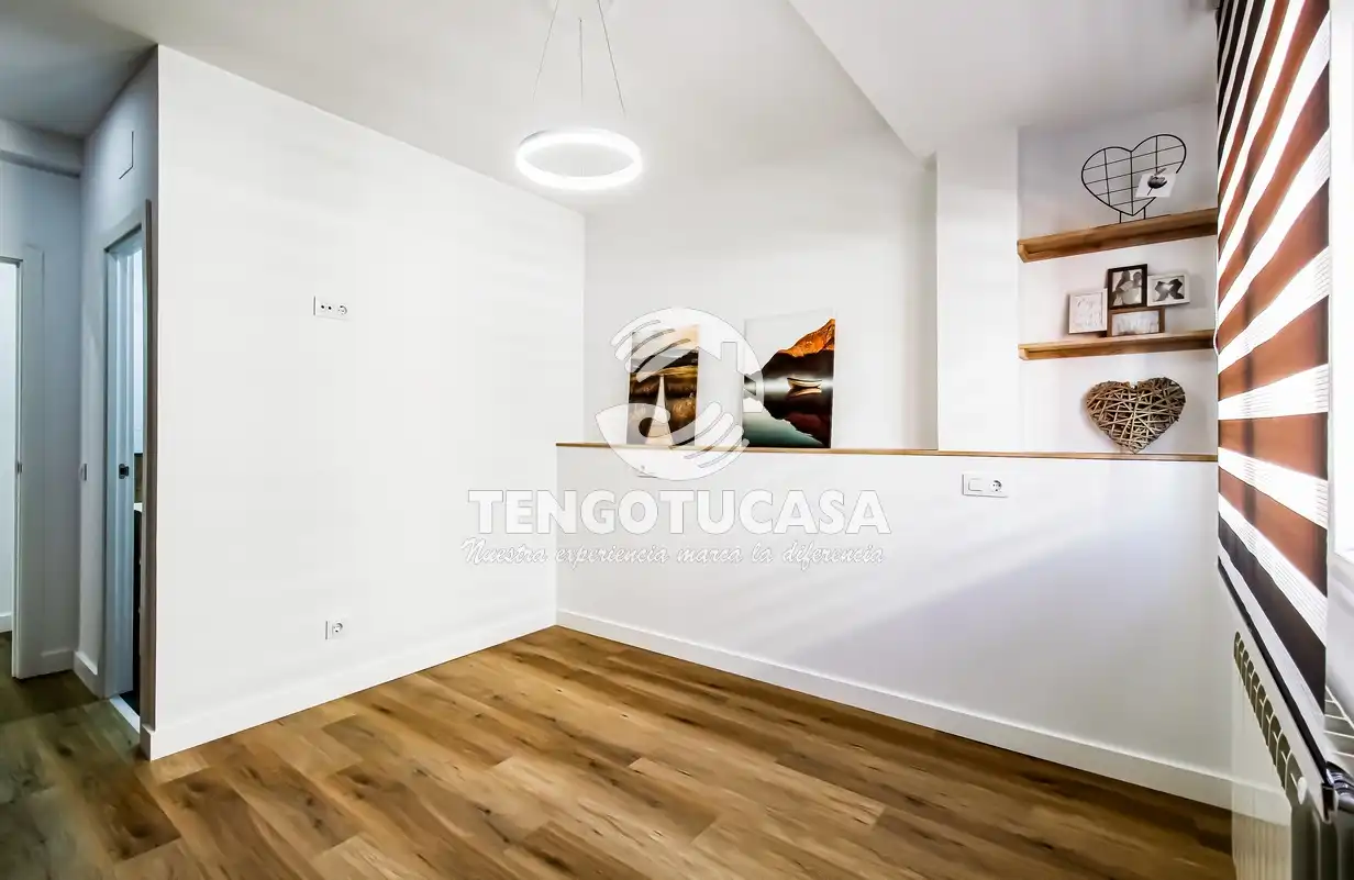 Wohnung zum Verkauf in Madrid mit Klimaanlage, Heizung und Terrasse