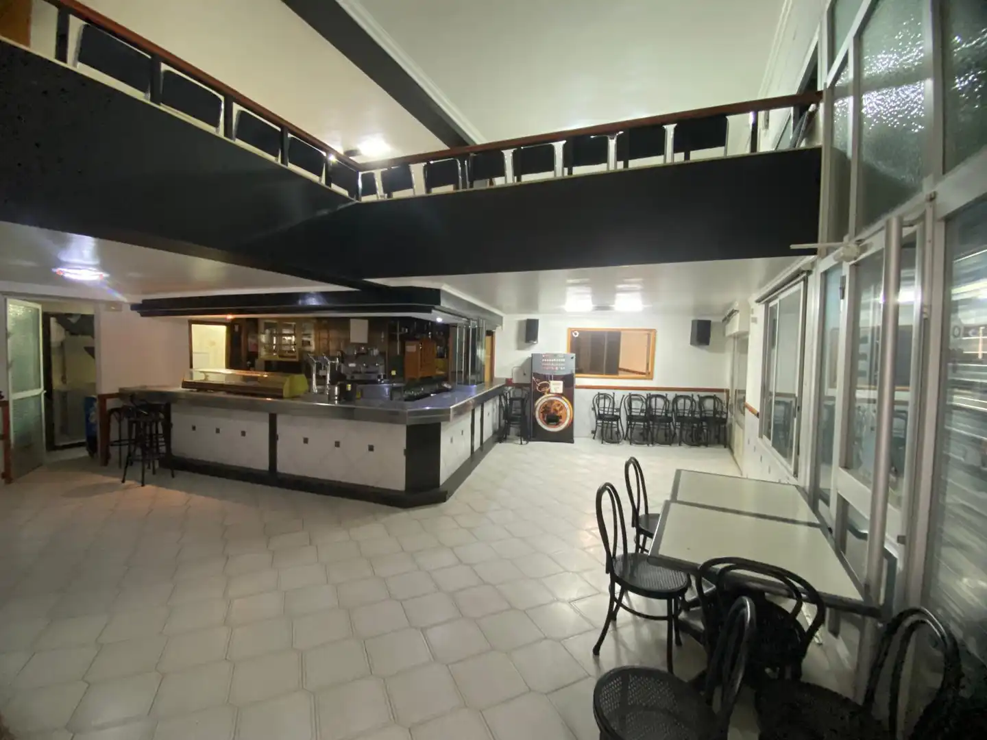 Buildings for sale in Pego