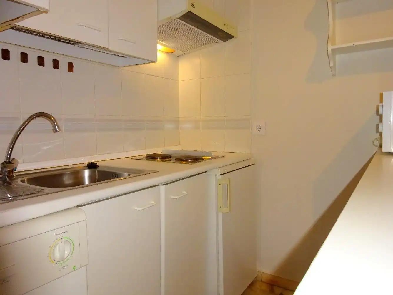 Cocina de Estudio de alquiler en Sevilla con Aire acondicionado, Calefacción y Amueblado