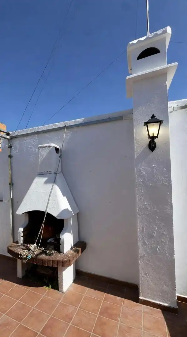 Vista exterior de Casa adosada en venda en Sevilla