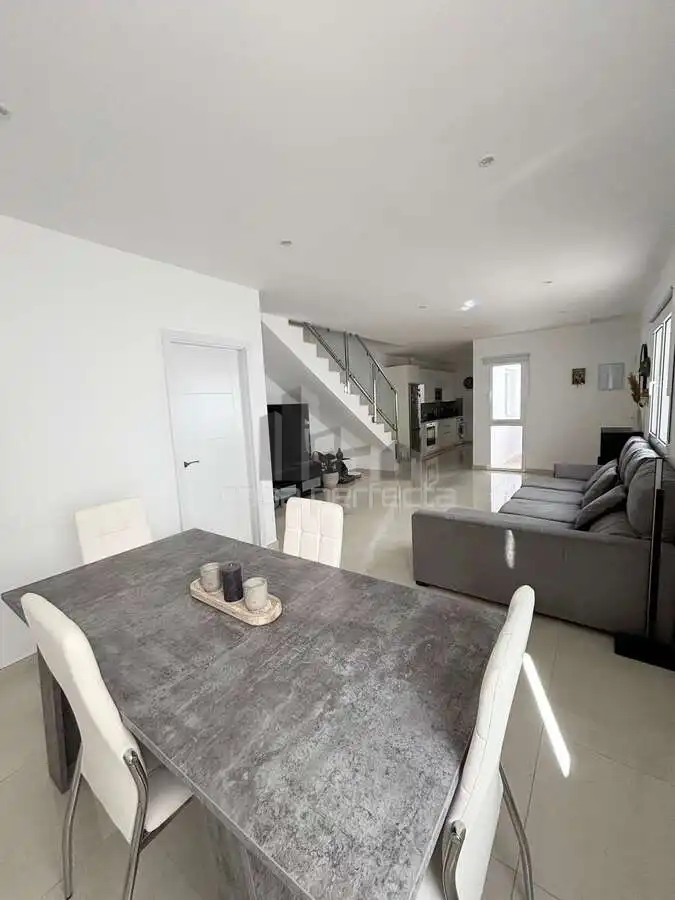 Sala de estar de Dúplex en venta en San Bartolomé con Terraza, Trastero y Amueblado