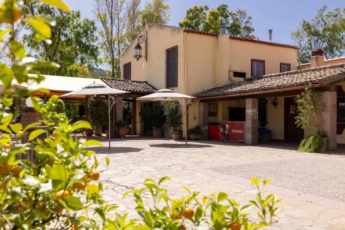 Country house zum Verkauf in Olvera mit Klimaanlage, Heizung und Privatgarten