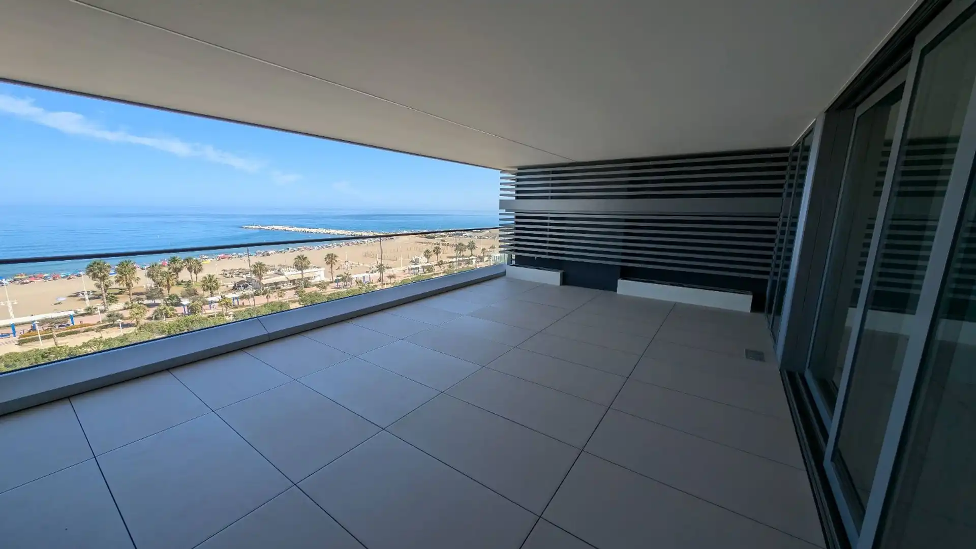 Apartamento de alquiler en Martín Carpena - Torre del Río