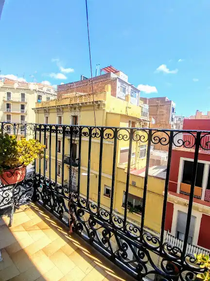 Exterior view of Flat for sale in Barcelona  with Heating, Furnished and Oven