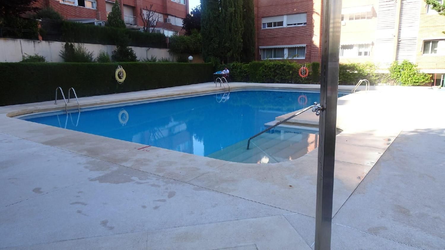 Piscina de Dúplex en venda en  Madrid Capital amb Aire condicionat, Calefacció i Terrassa