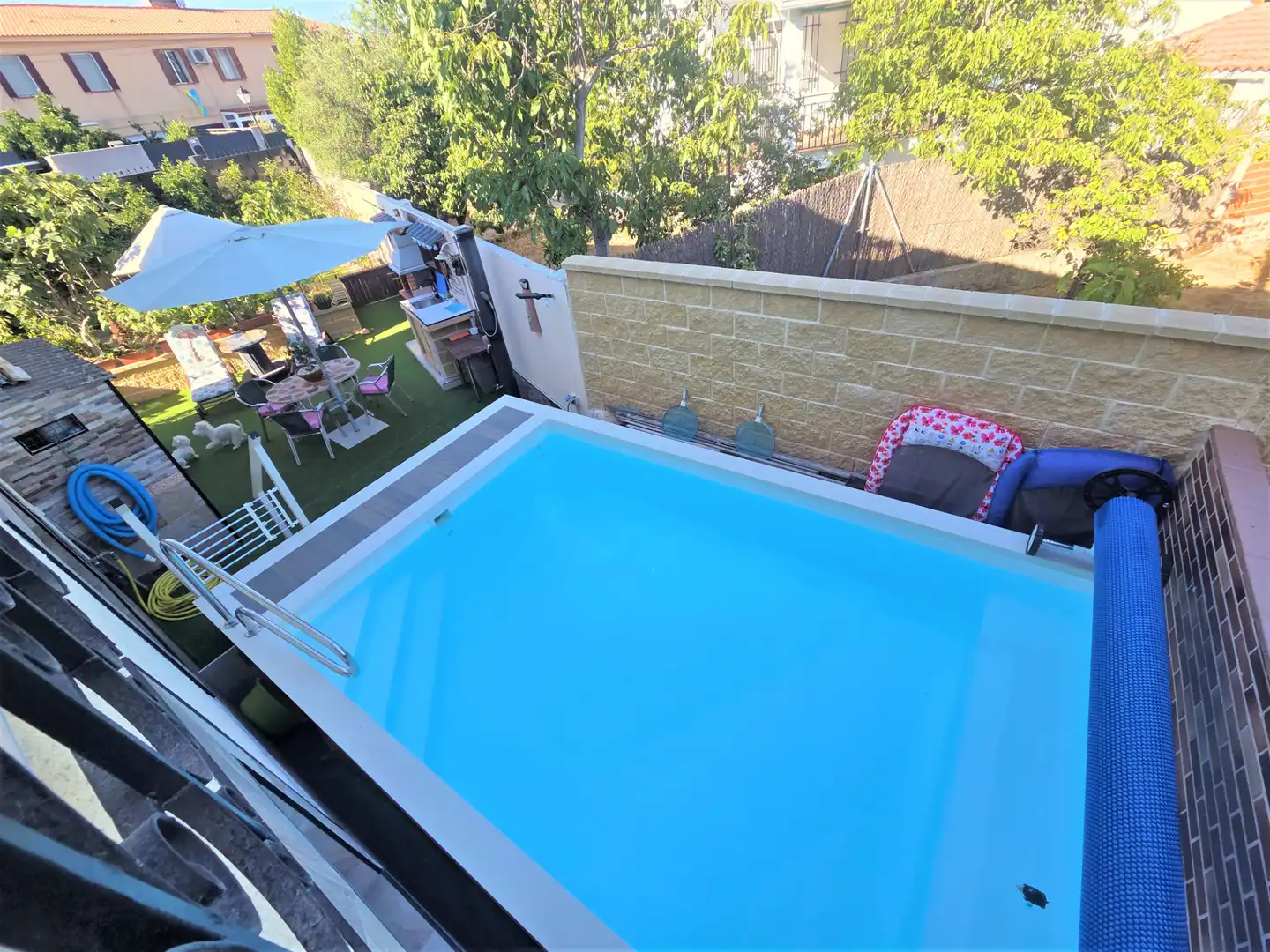 Swimming pool of Detached homes for sale in Navalagamella  with Air Conditioner, Heating and Private garden