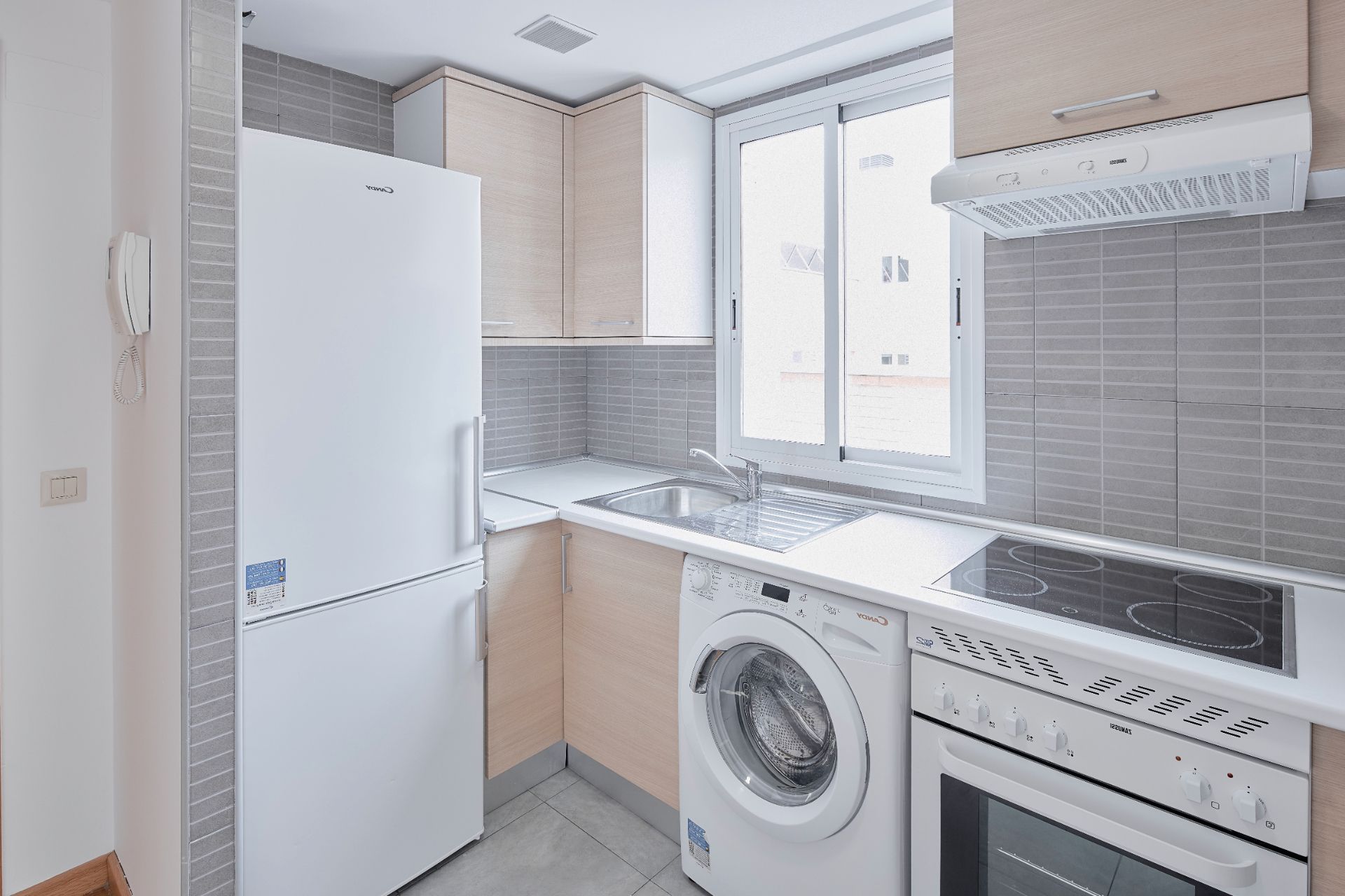 Kitchen of Attic for sale in  Madrid Capital  with Air Conditioner, Heating and Parquet flooring