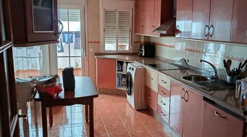 Foto 3 de Casa adosada en venta en Avenida de Miguel Hernández, 93, Almendralejo, Badajoz