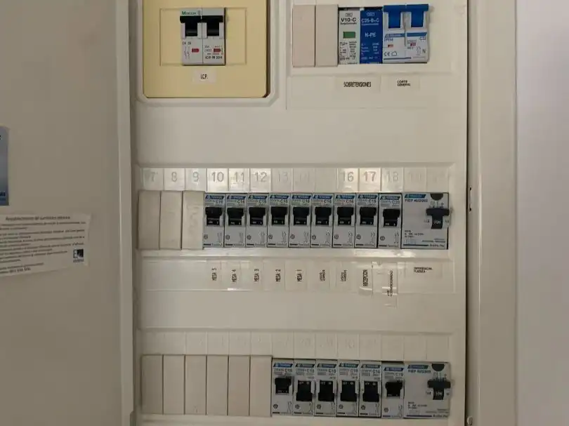 Oficina en venta en Torremolinos, Málaga