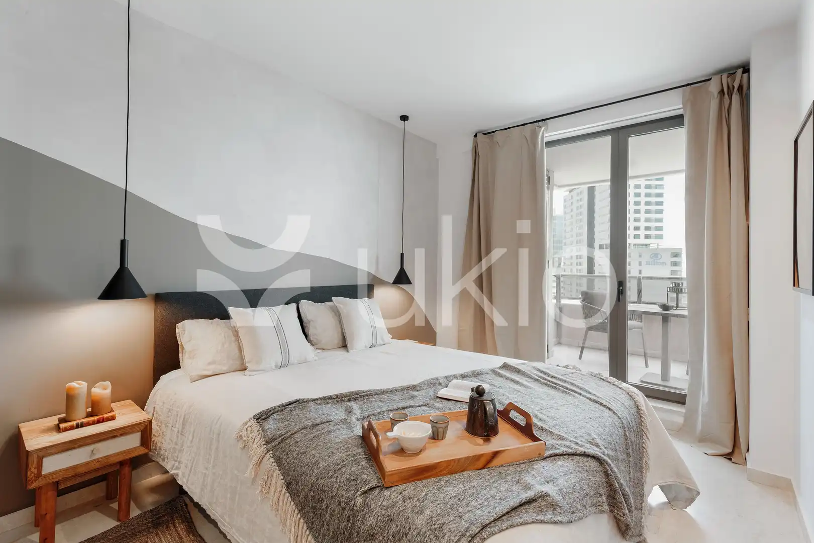 Dormitori de Apartament de lloguer en Barcelona amb Aire condicionat, Calefacció i Terrassa
