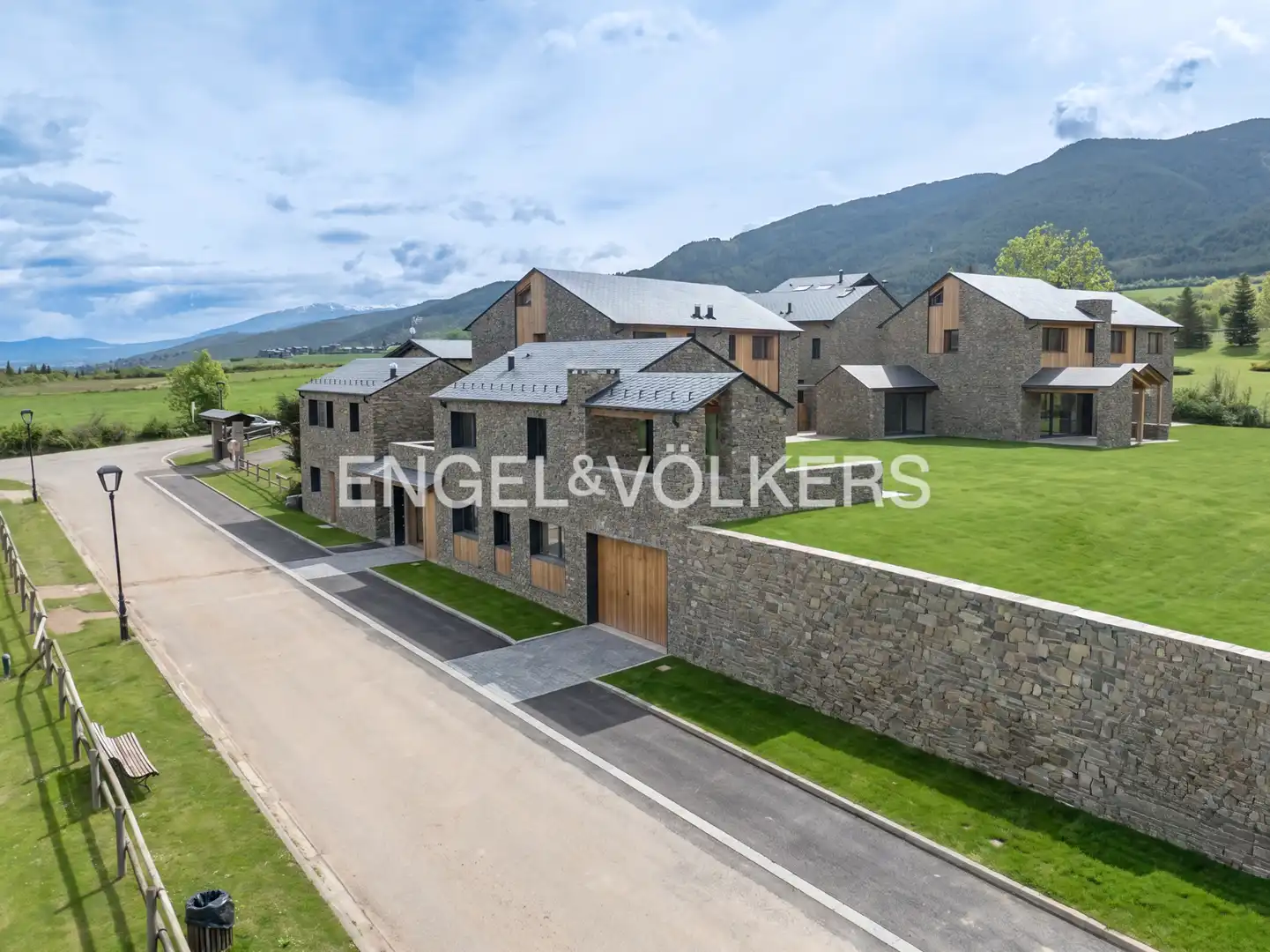 Houses for sale in N/A, Das
