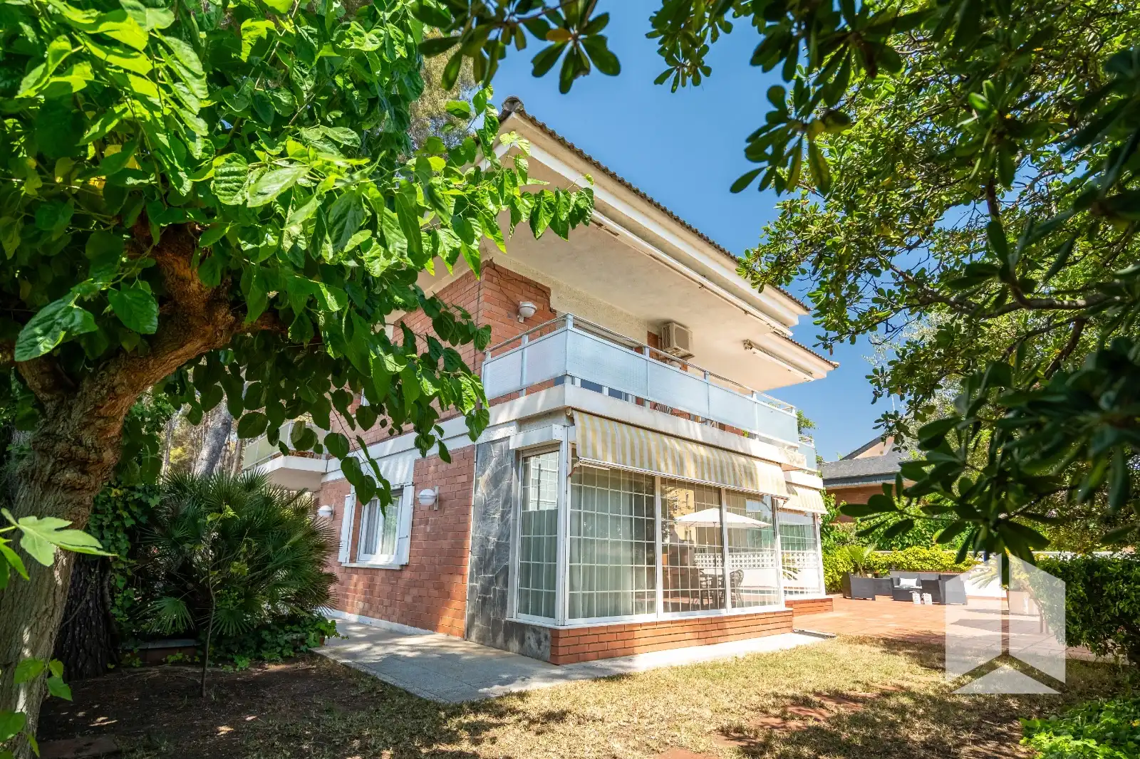 Jardí de Casa o xalet en venda en Castelldefels amb Terrassa, Piscina i Balcó