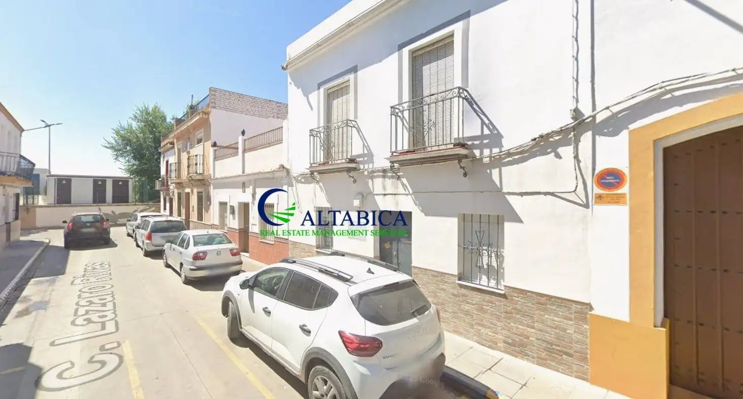 Exterior view of Houses for sale in Villaverde del Río