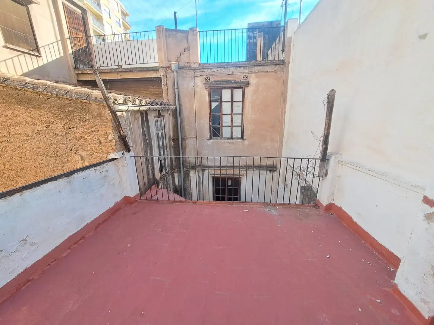 Haus zum Verkauf in Carrer d'Enmig