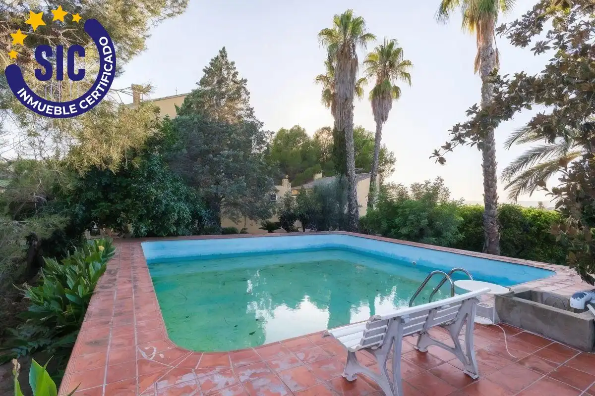 Piscina de Finca rústica en venda en Carcaixent amb Aire condicionat, Calefacció i Jardí privat