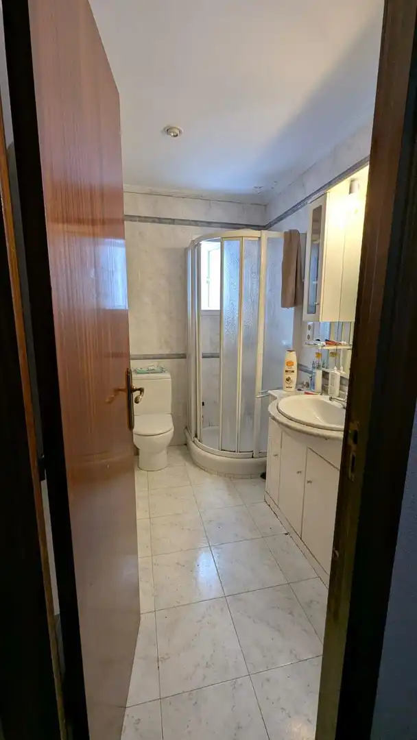 Bathroom of Attic for sale in Sevilla  with Air Conditioner and Terrace