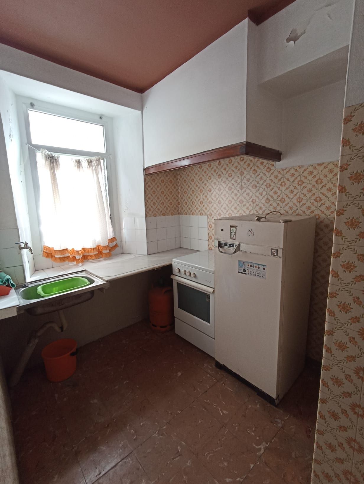 Cuina de Casa adosada en venda en Riudecanyes